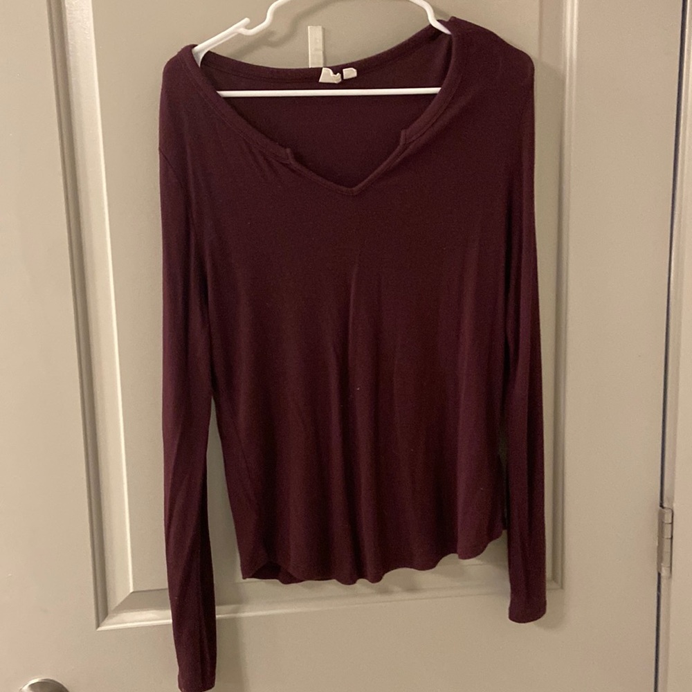 Gap long sleeve tee